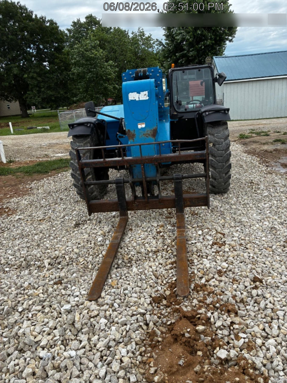 2019 Genie GTH-844 Cab/Heat/AC, Solid RT Tires, LED Work Lights, Beacon 60" QA Carriage, 48" Forks