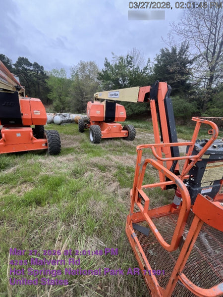 2020 JLG 800AJ