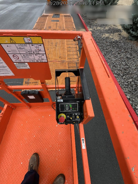 2025 JLG ES3246