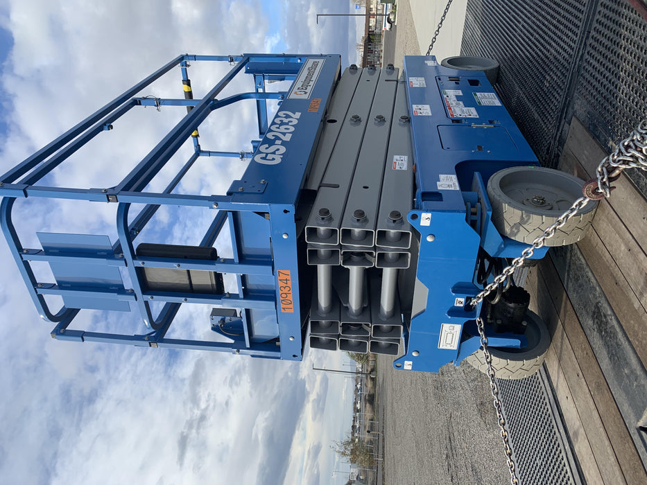 2020 Genie GS-2632 Solid NM Tires, Folding Rails with Half-Height Swing Gate, Beacon, 800W Invertor