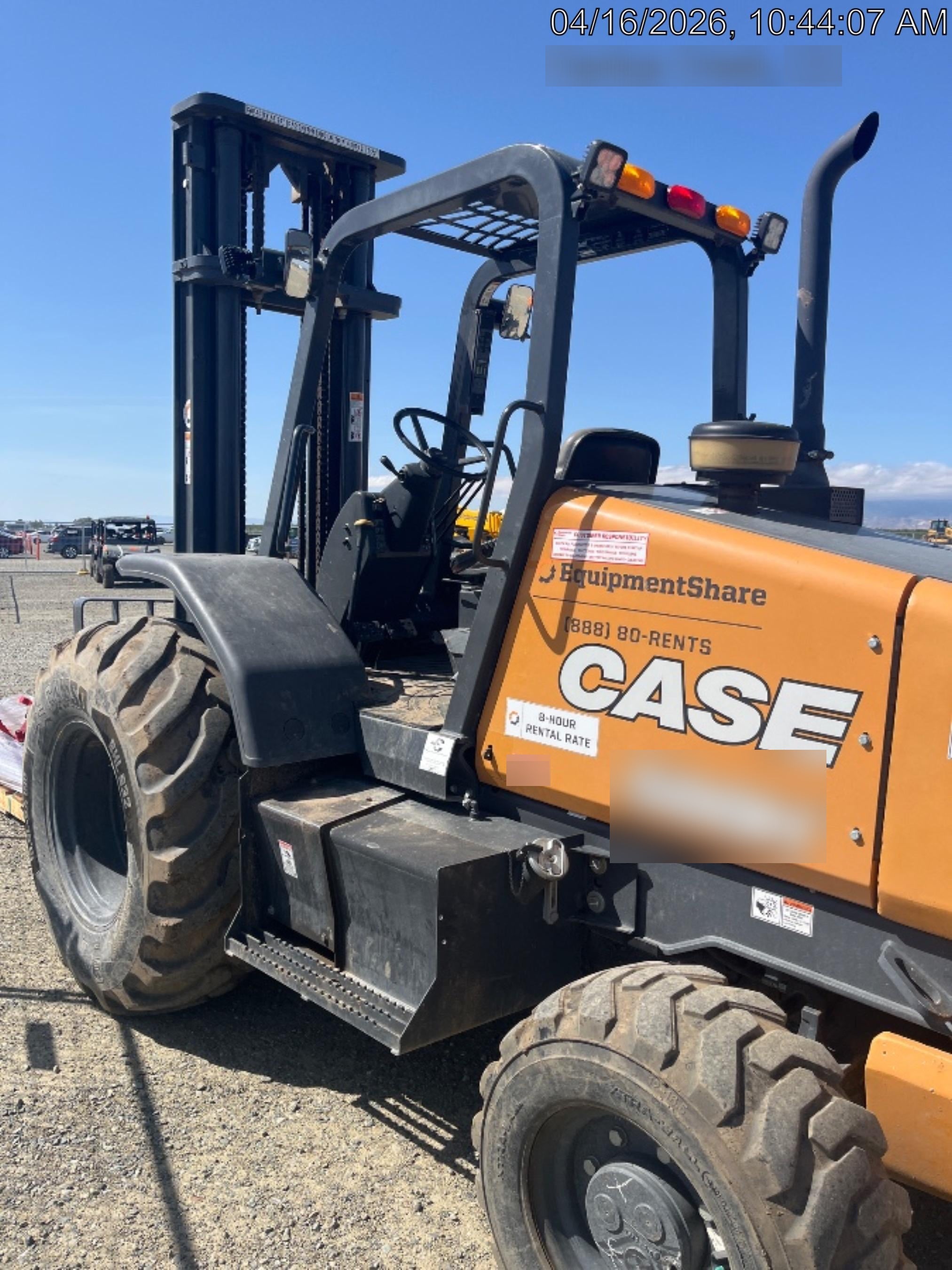 2023 CASE 588H