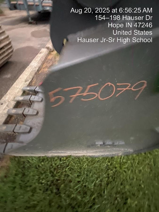 2025 JOHN DEERE 36" Bucket, Excavator 37,000 - 42,000 John Deere