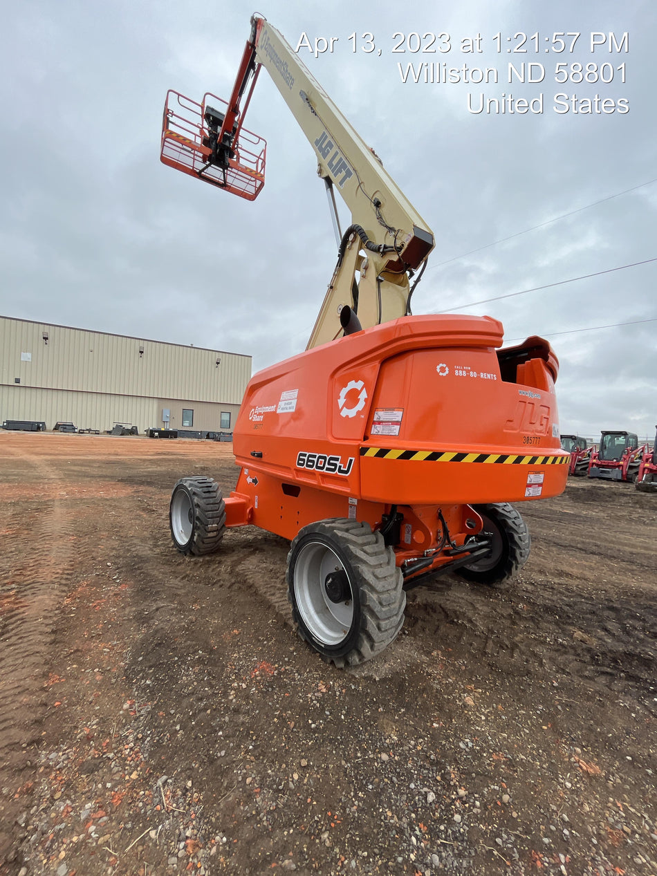 2023 JLG 660SJ