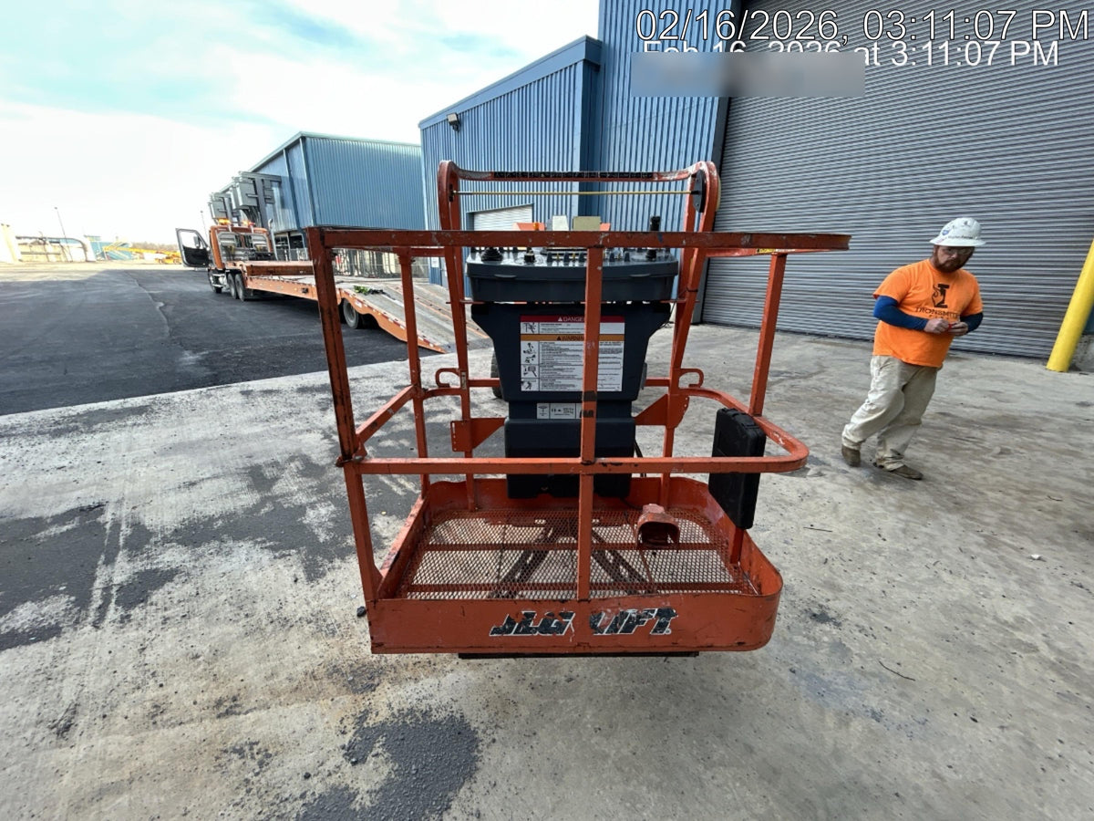 2019 JLG E300AJP
