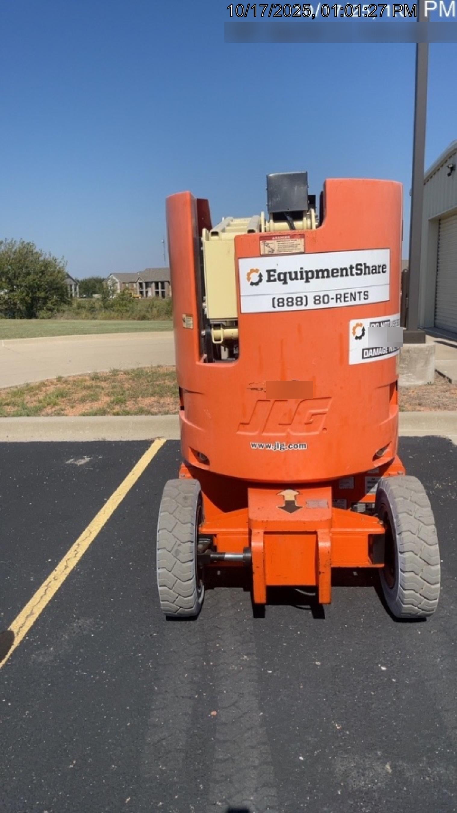 2019 JLG E300AJP