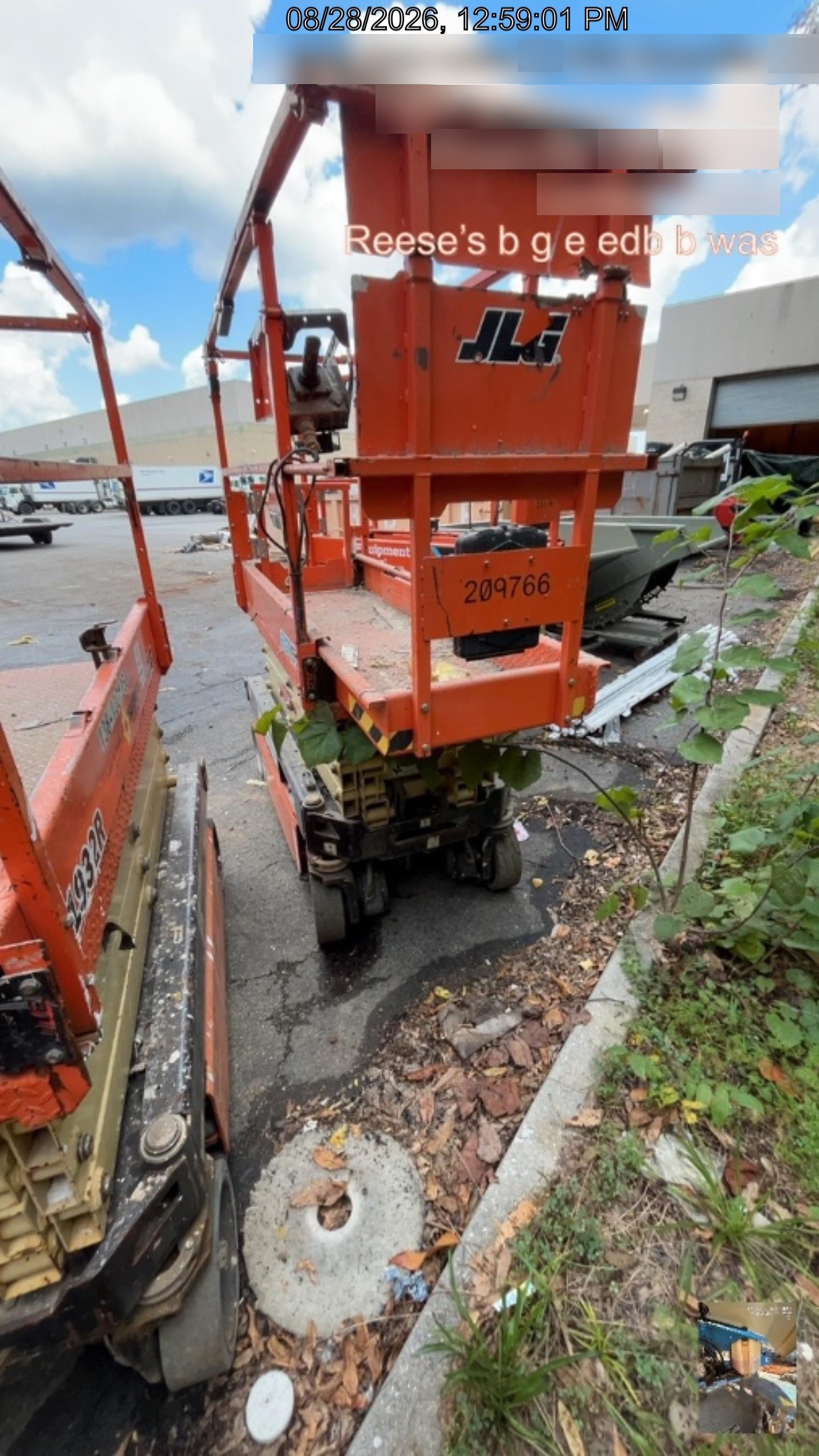 2022 JLG ES1932