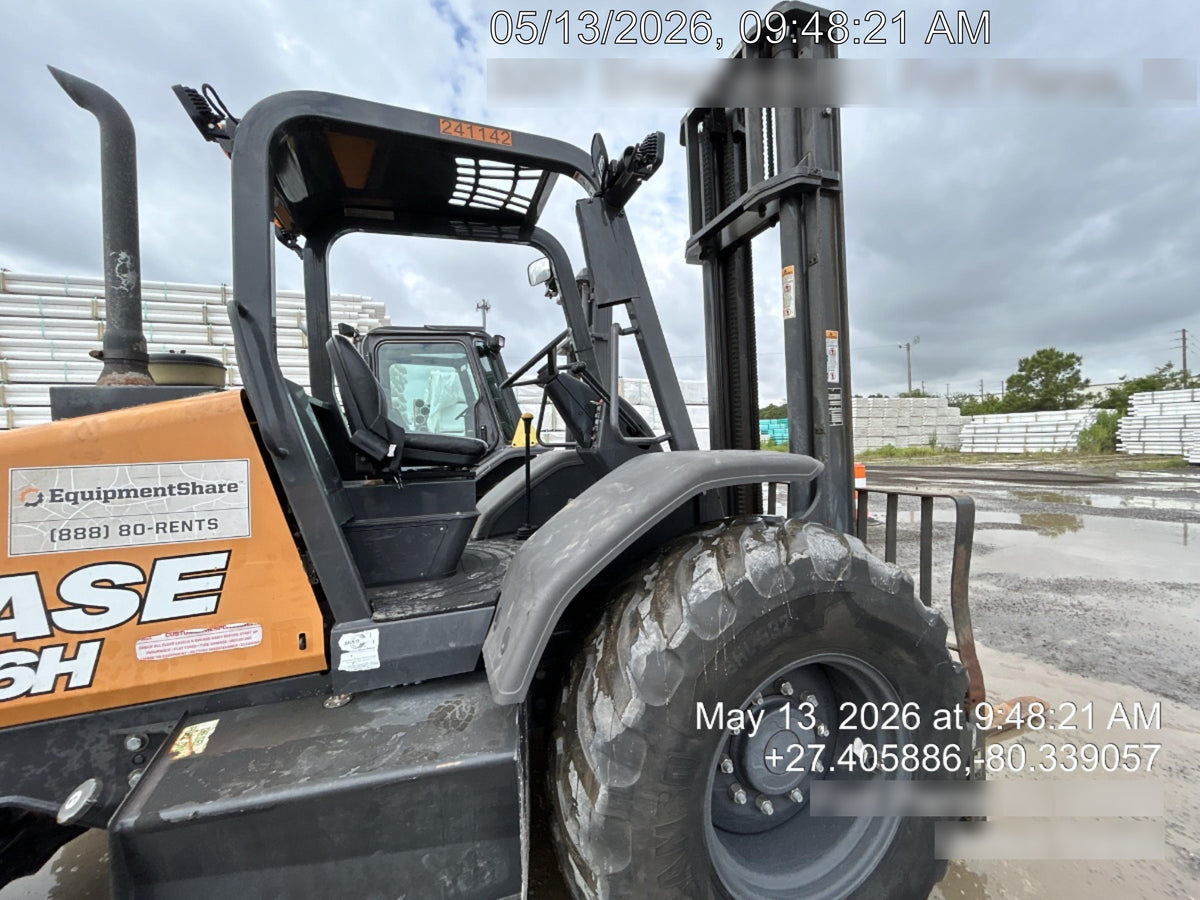 2022 CASE 586H