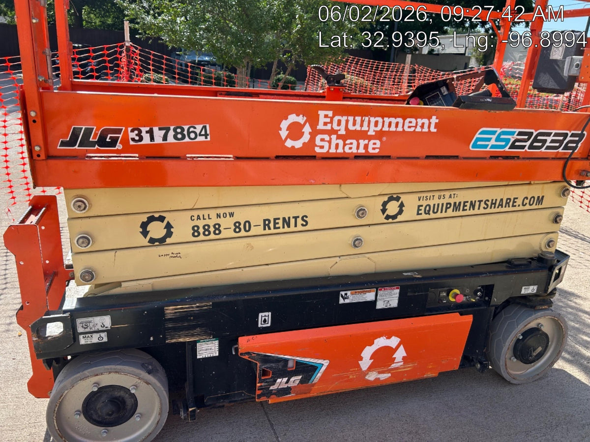 2023 JLG ES2632