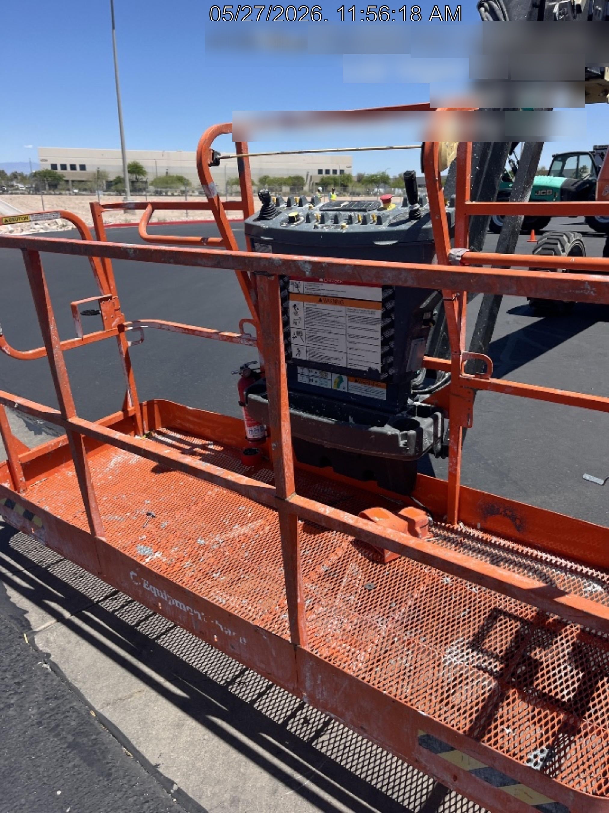 2023 JLG 660SJ