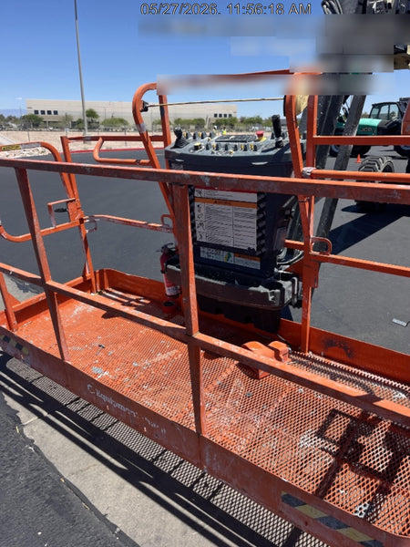 2023 JLG 660SJ