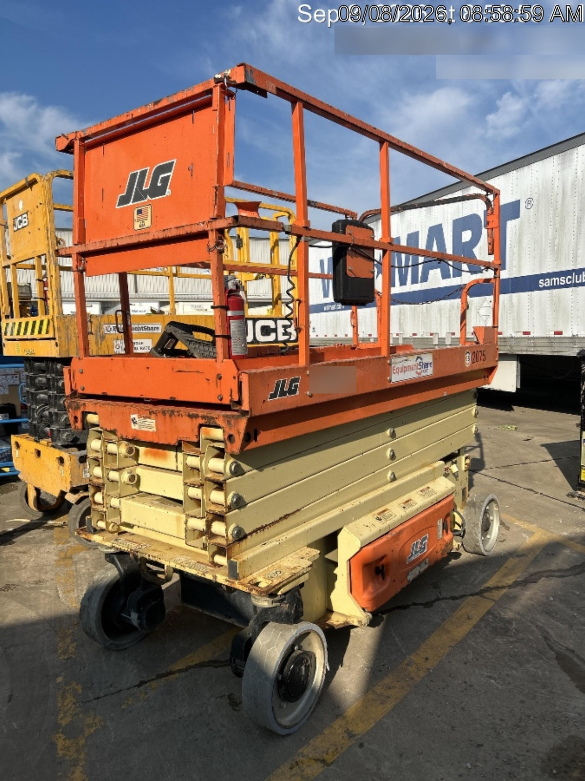 2016 JLG 3246ES