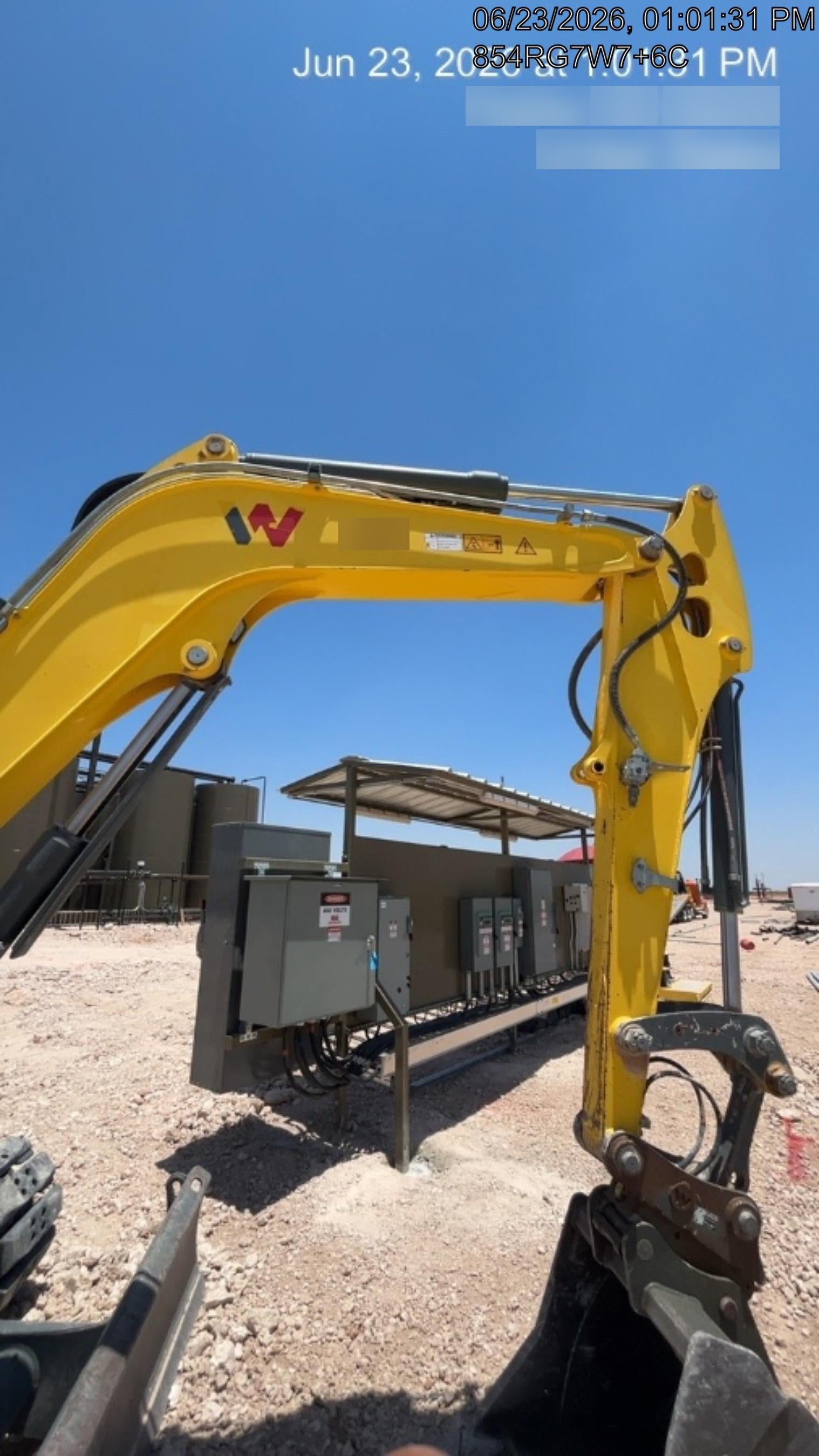 2019 Wacker Neuson ET90 Enclosed Cab, Hybrid Tracks, Long Dipperstick, T4, Hydraulic Thumb w/Manual QC, Buckets: 18/24/36"