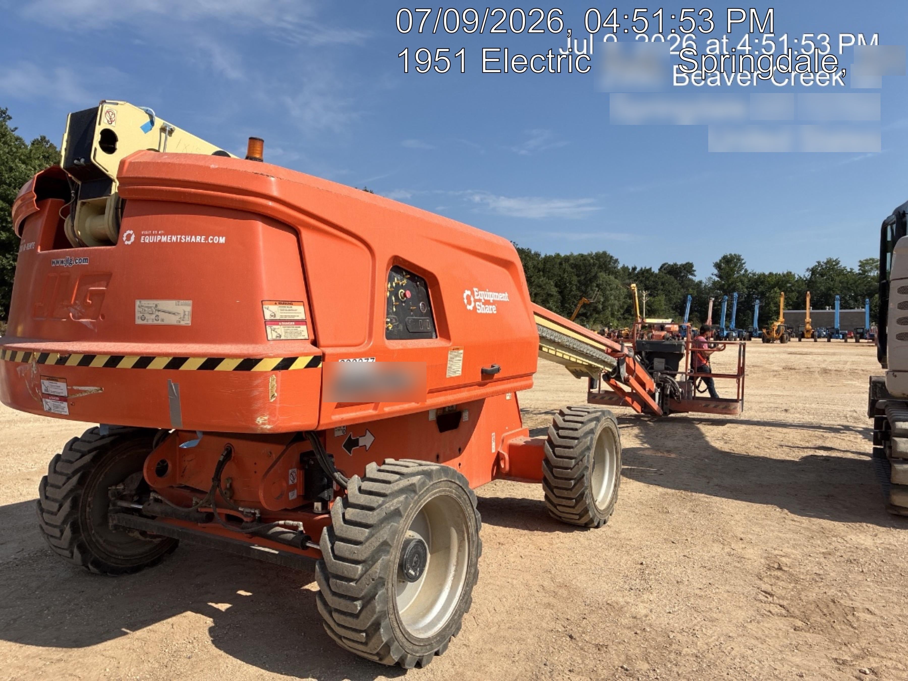 2023 JLG 660SJ