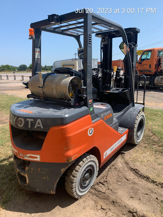 2022 TOYOTA 50-8FGU25