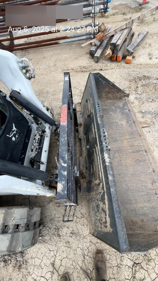 2024 ARROW MATERIAL HANDLING F5100CB