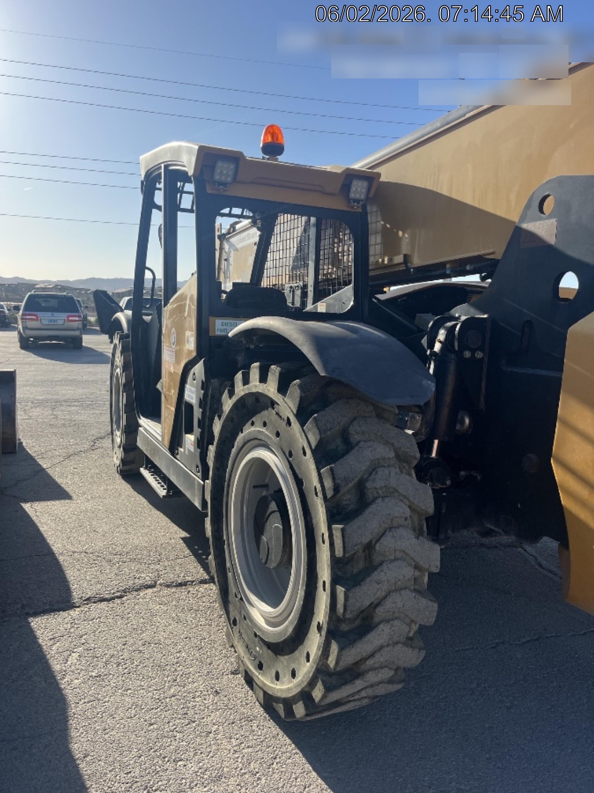 2022 SANY STH1056