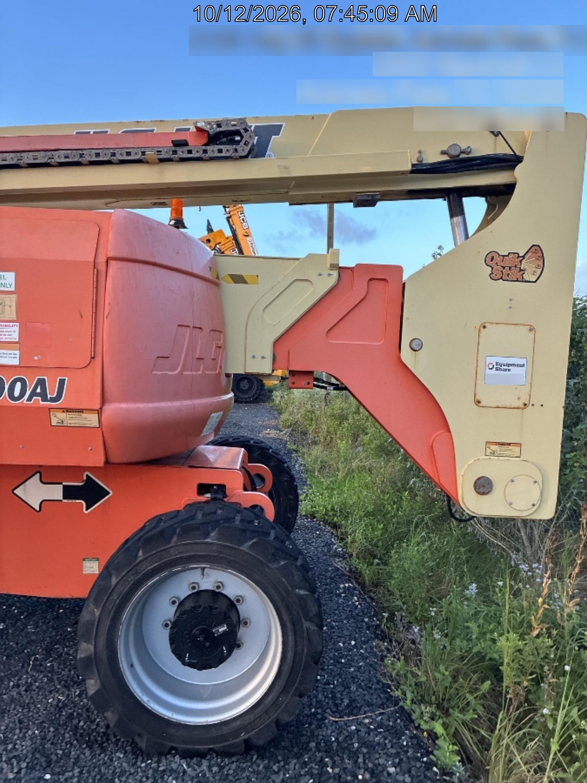 2020 JLG 800AJ