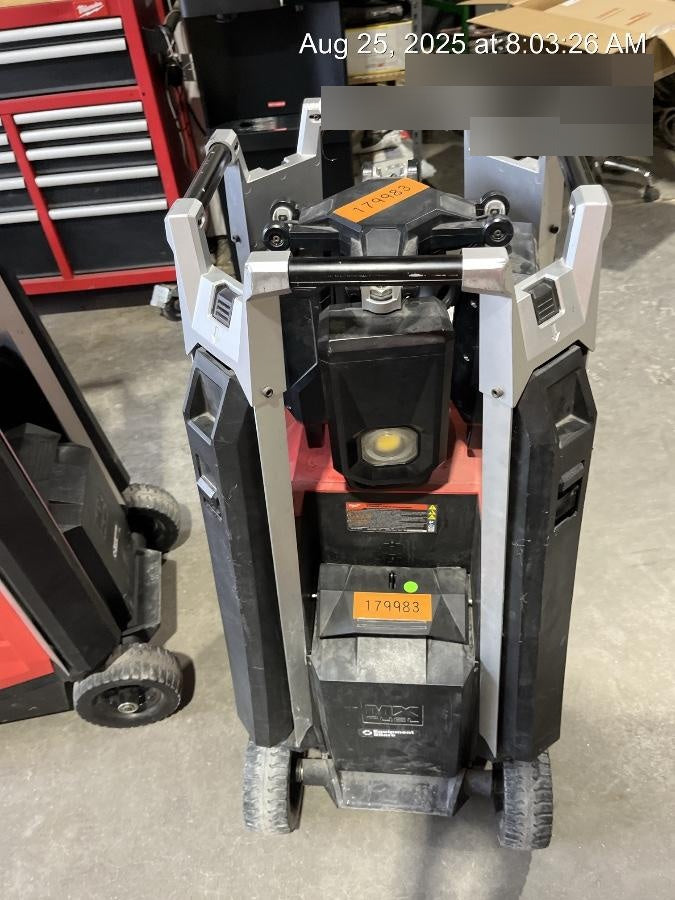 2021 MILWAUKEE MXF041-1XC