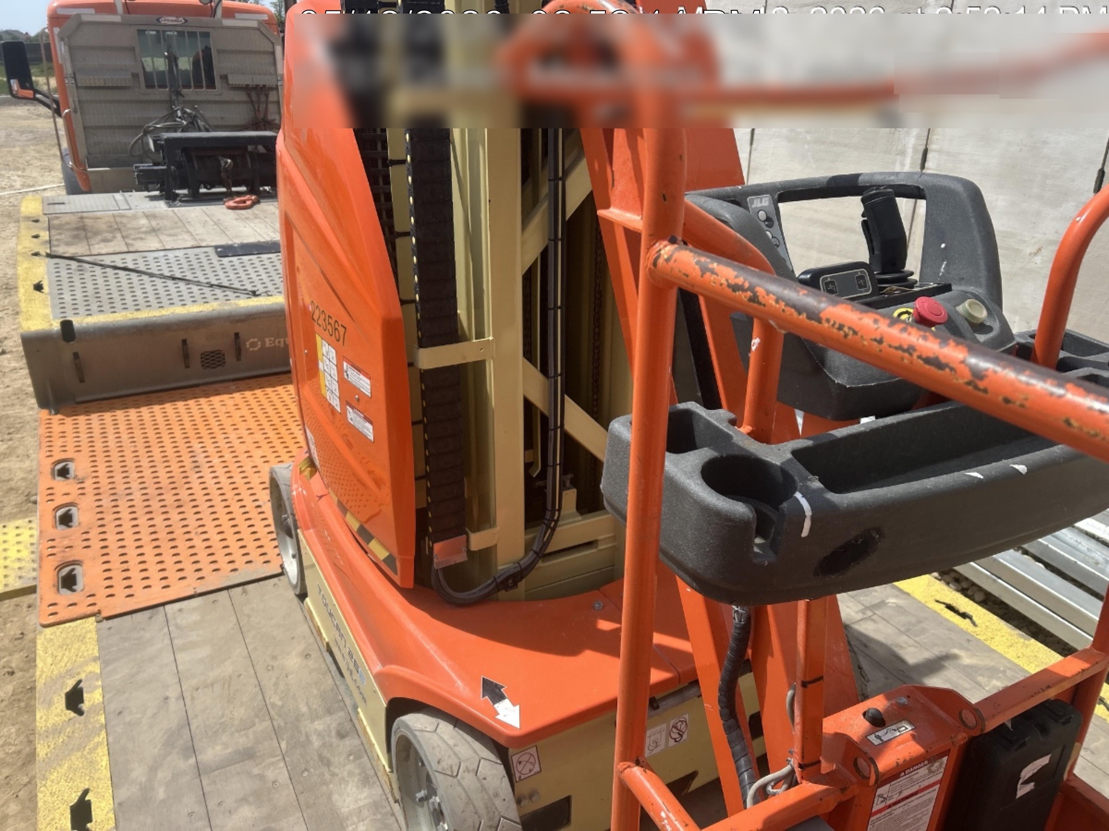2022 JLG 26E