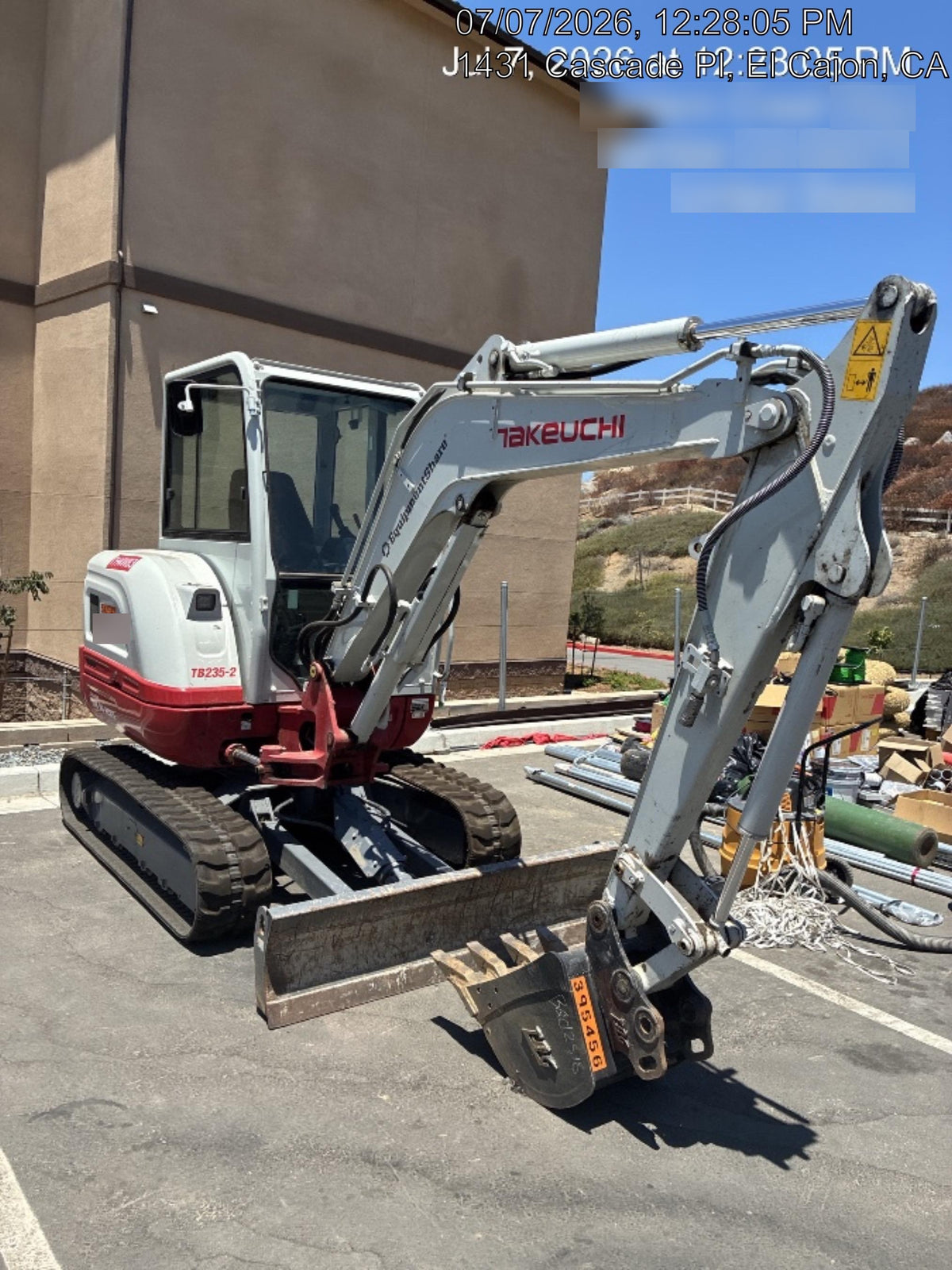 2025 TAKEUCHI TB235-2CR