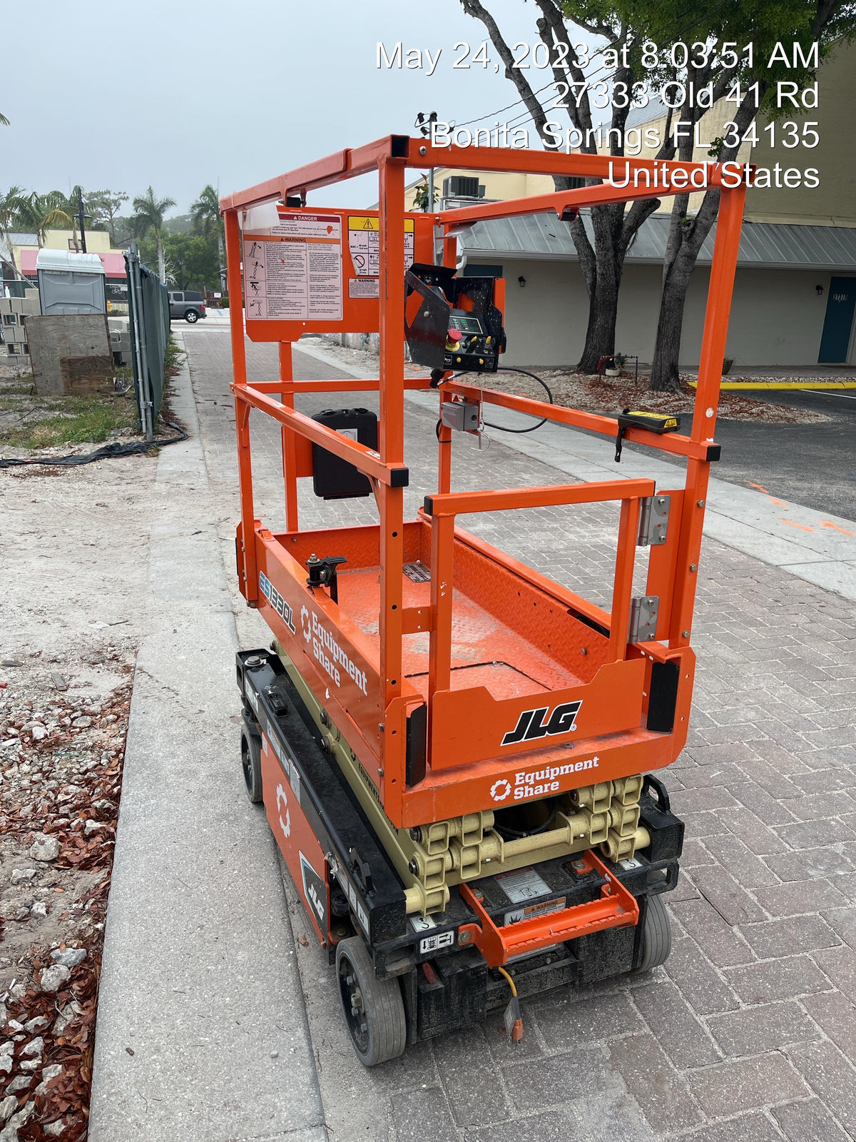 2022 JLG ES1330L