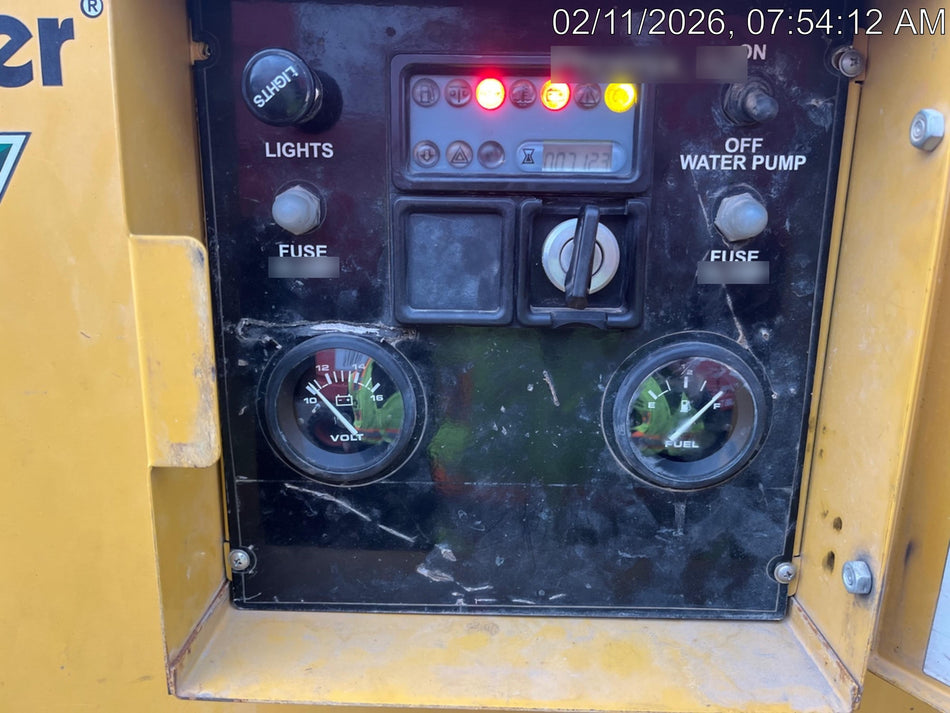 2023 VAC-TRON LP573XDT