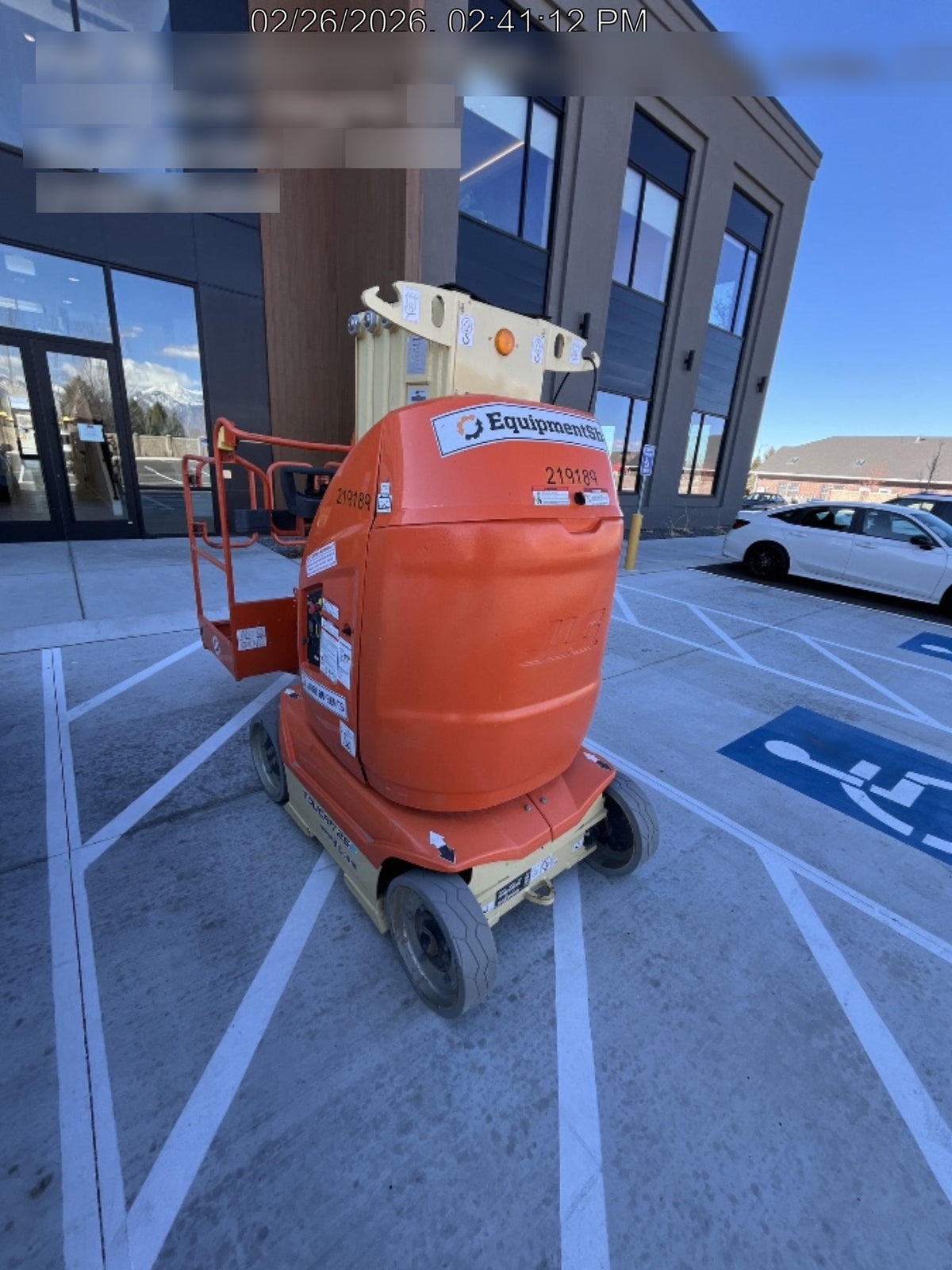 2022 JLG 26E