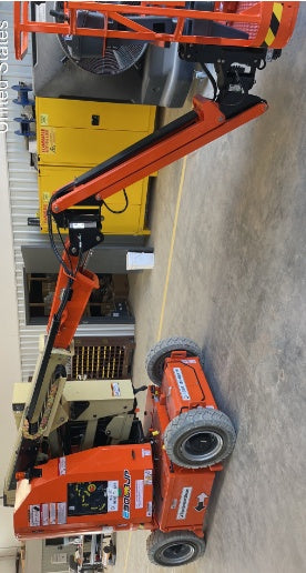 2022 JLG E300AJP