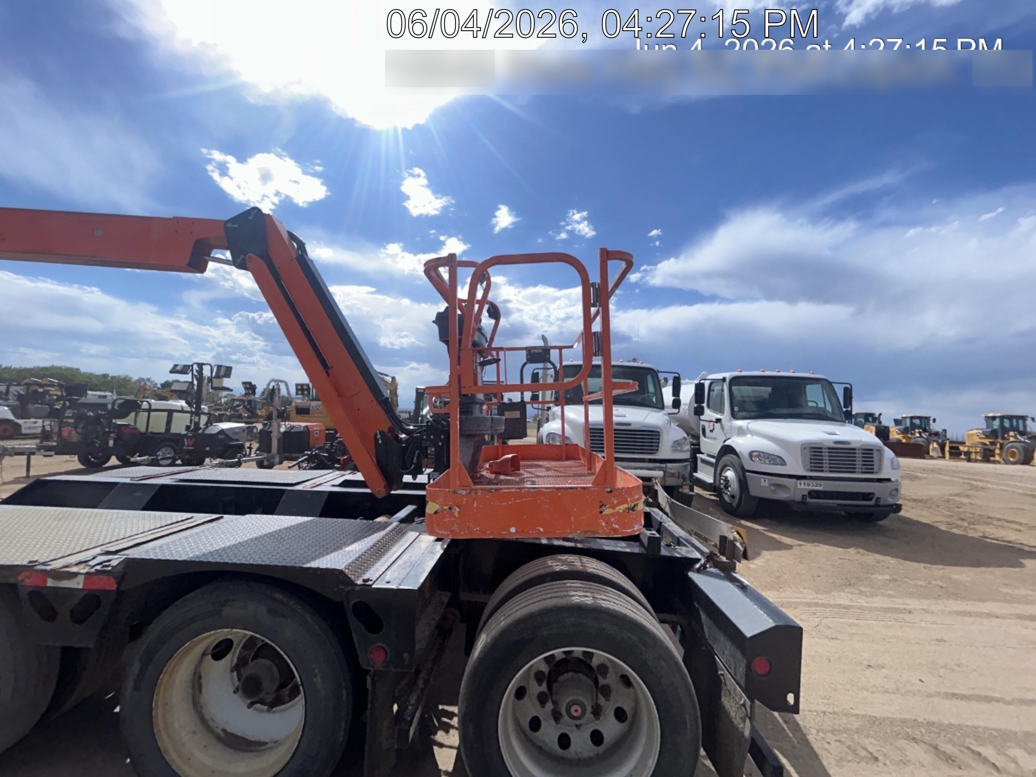 2023 JLG 800AJ