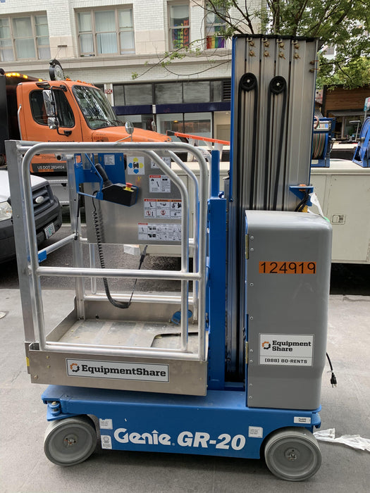 2021 GENIE GR-20