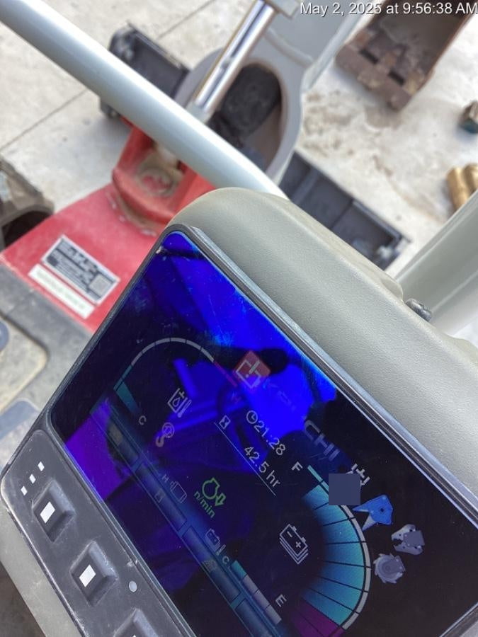 2023 TAKEUCHI TB20e