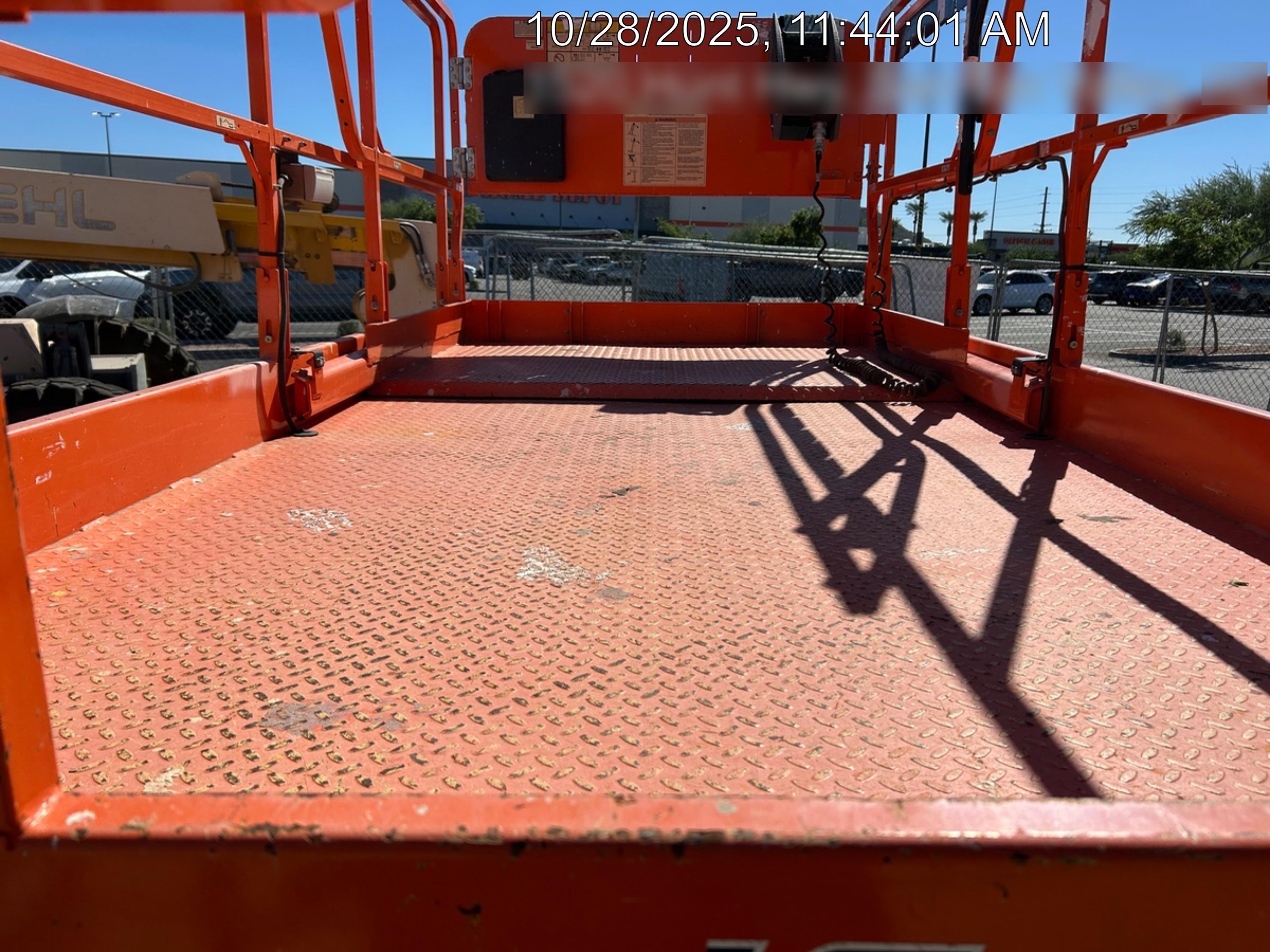 2021 JLG ERT4069