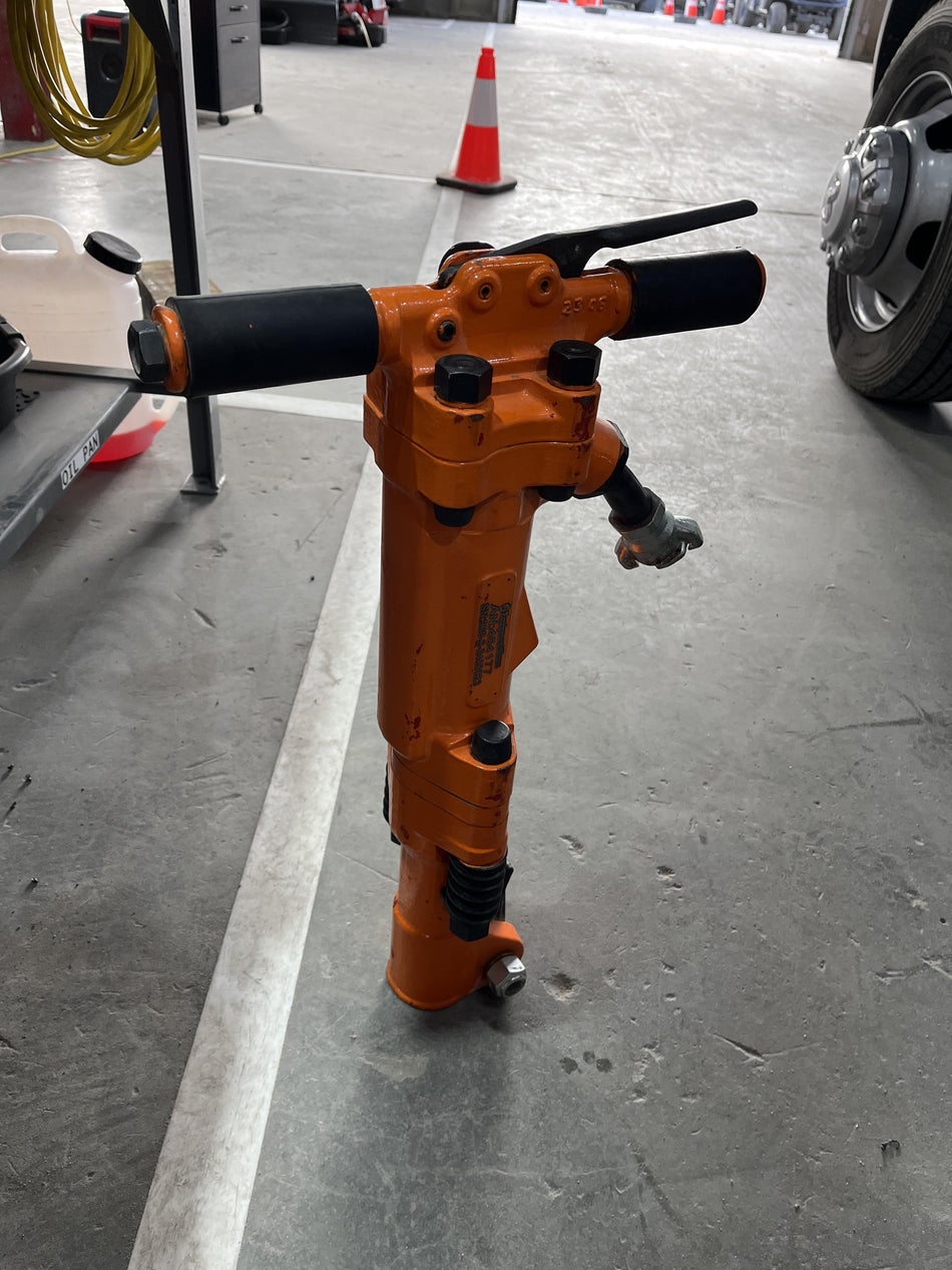 2024 MICHIGAN PNEUMATIC ES-TPB60-118-TRACKER