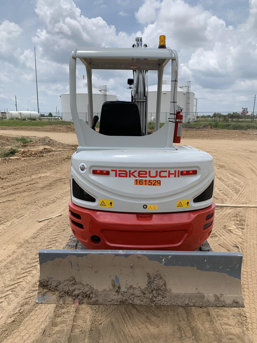 2021 TAKEUCHI TB235-2R