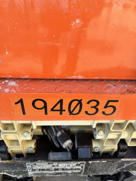 2021 JLG ES1330L