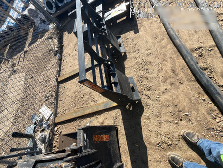 2025 ARROW MATERIAL HANDLING 48" Pallet Forks - Arrow