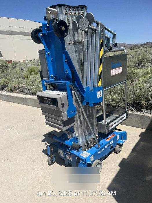 2021 GENIE AWP-30S DC