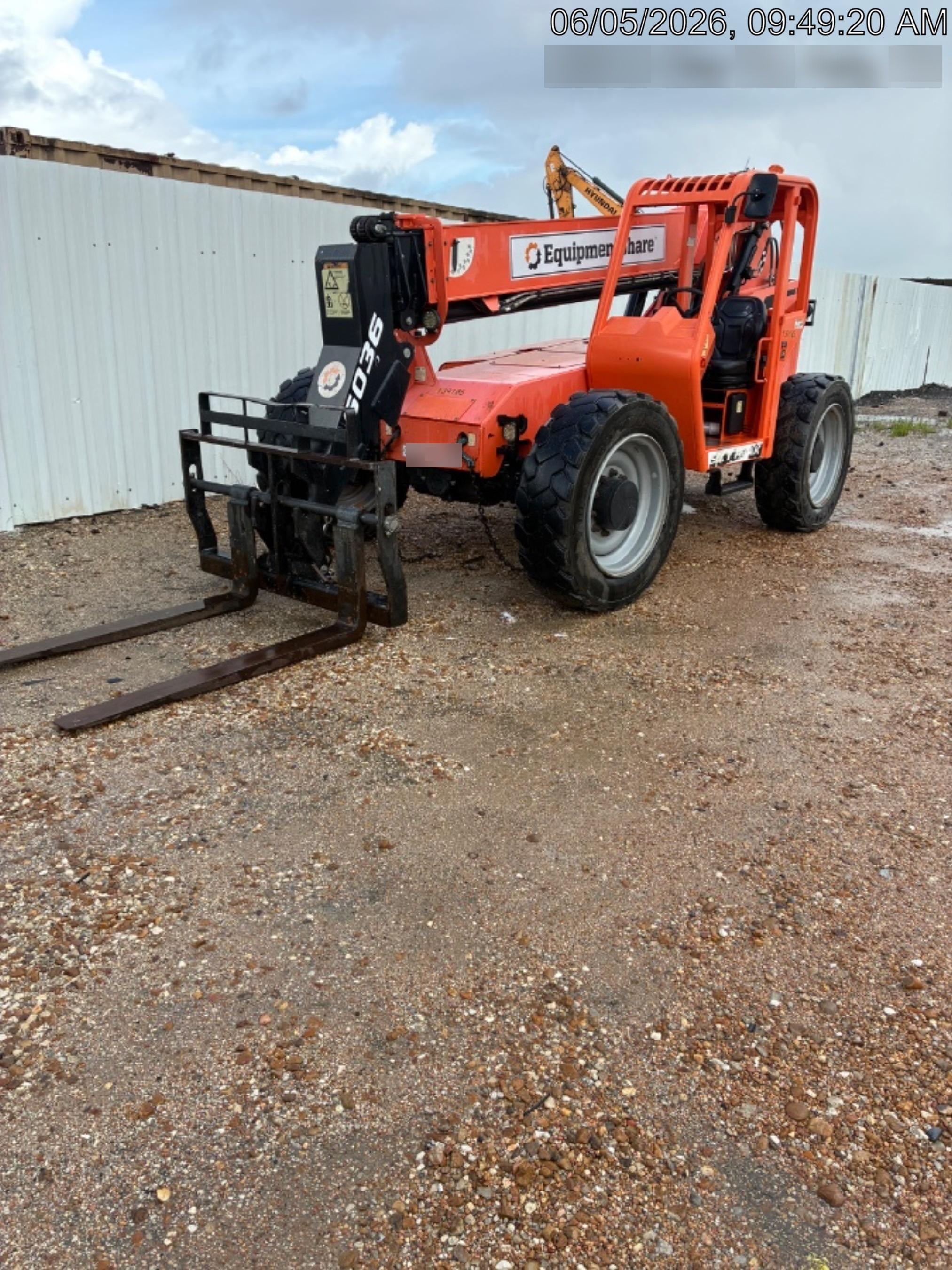 2021 JLG 6036