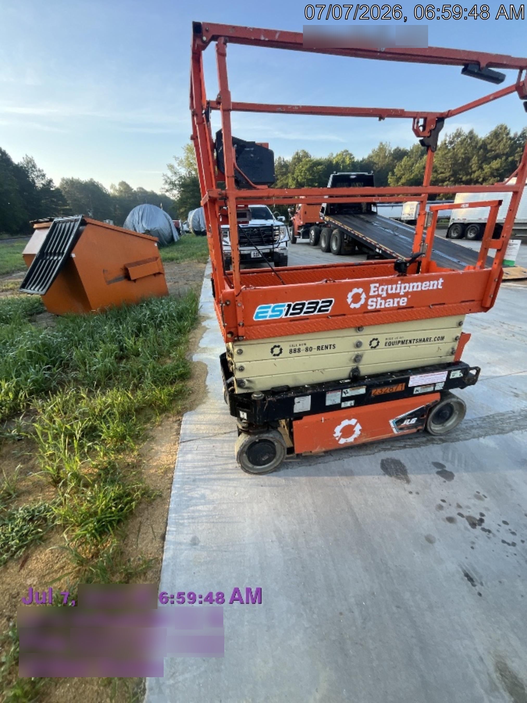 2022 JLG ES1932