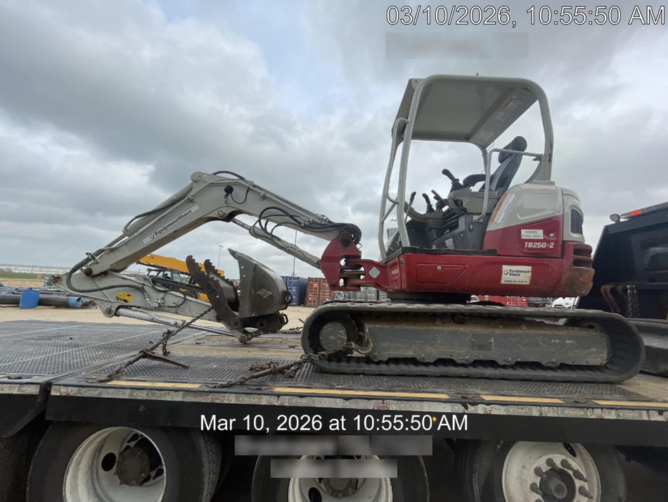 2021 TAKEUCHI TB250-2