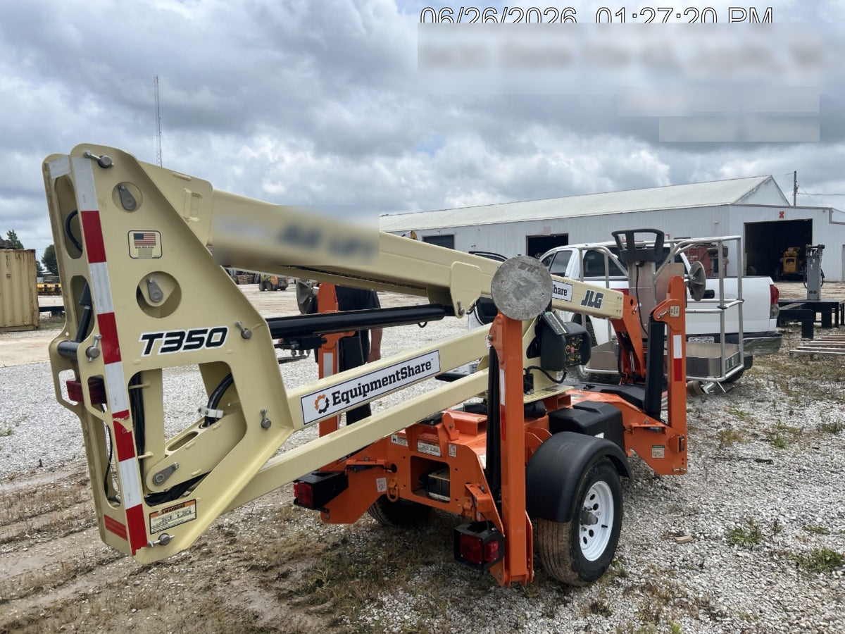 2022 JLG T350