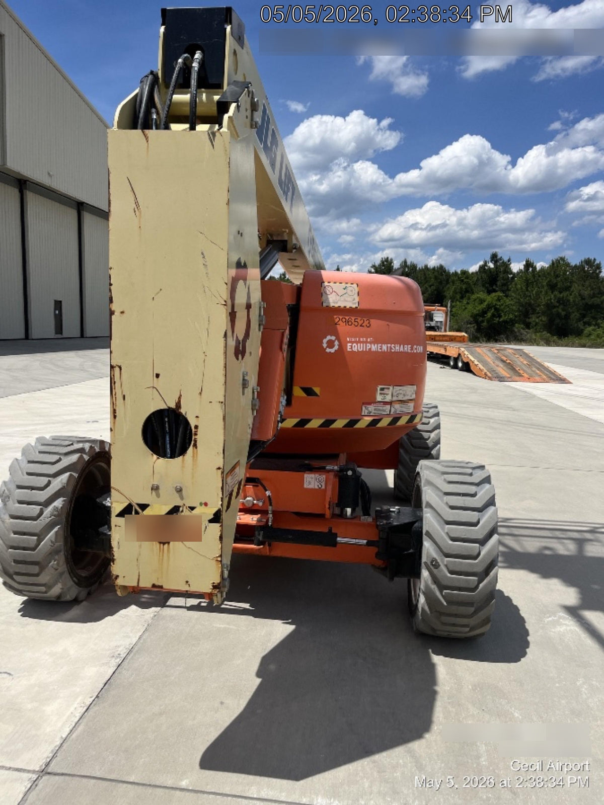 2023 JLG 600AJ