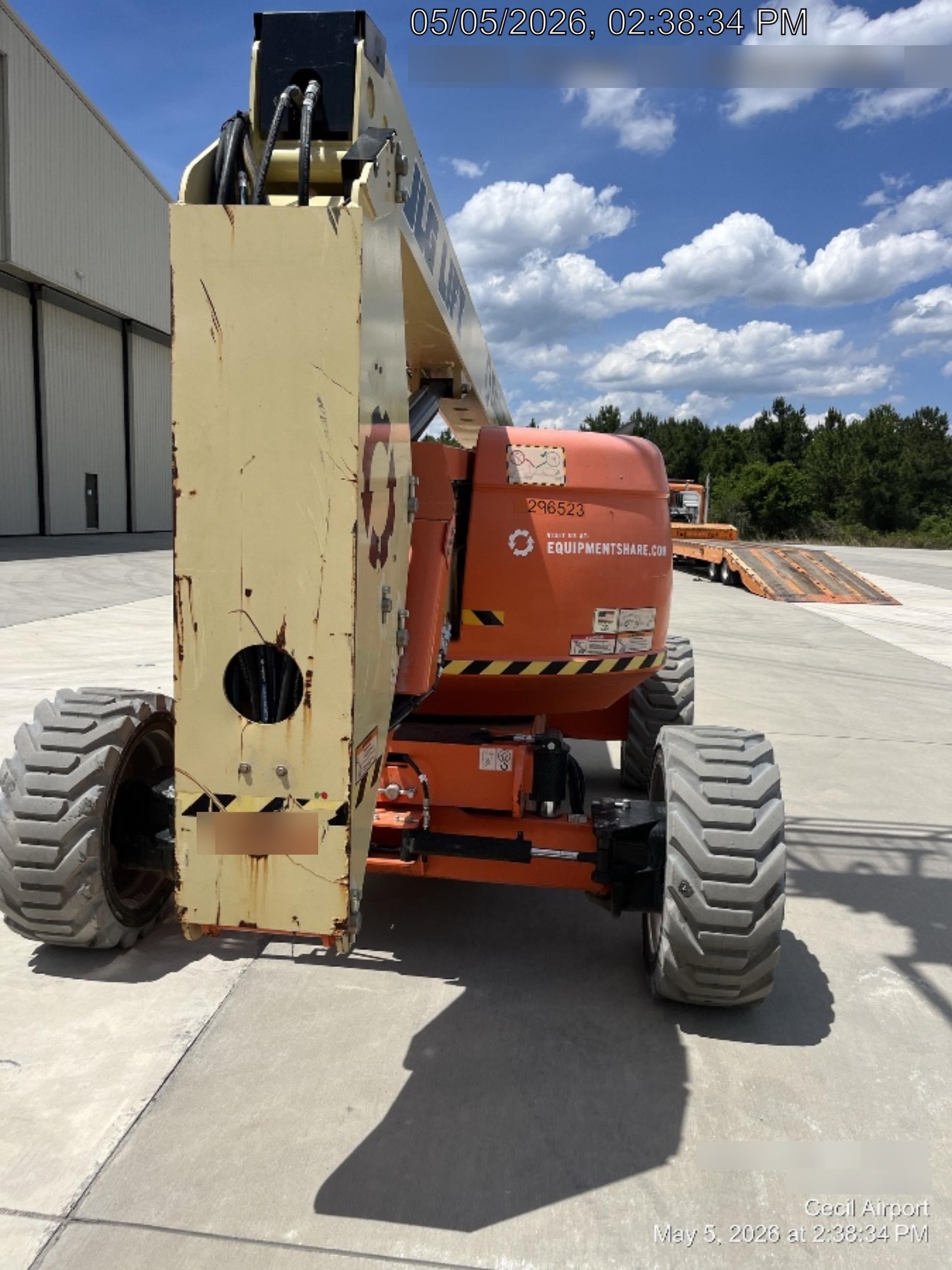 2023 JLG 600AJ