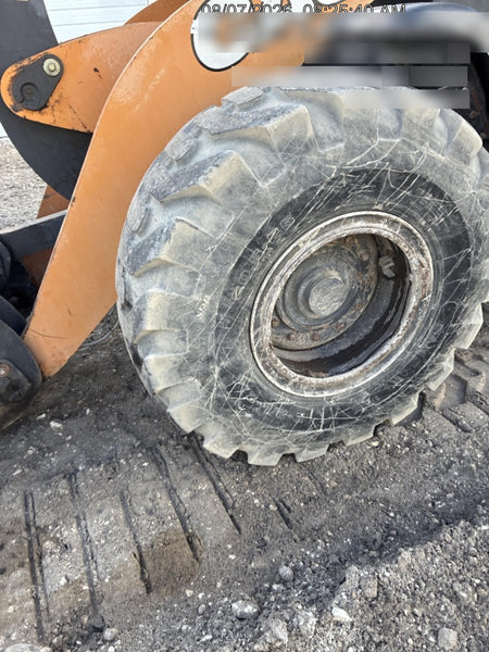 2018 Case 721G CLOSED CAB, JRB 416 STYLE HYD COUPLER