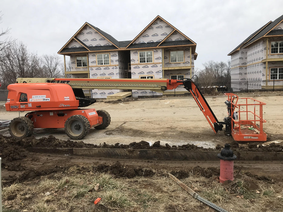 2018 JLG 660SJ