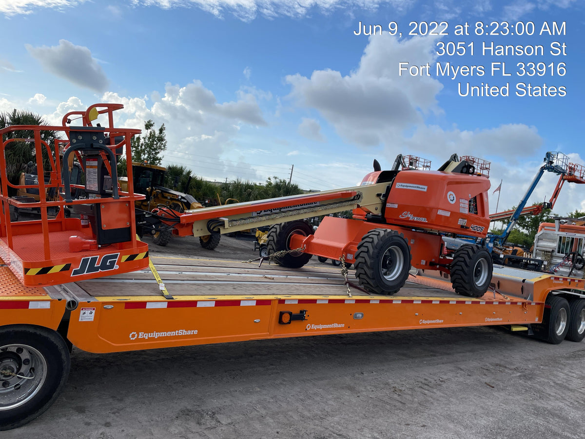 2022 JLG 400S