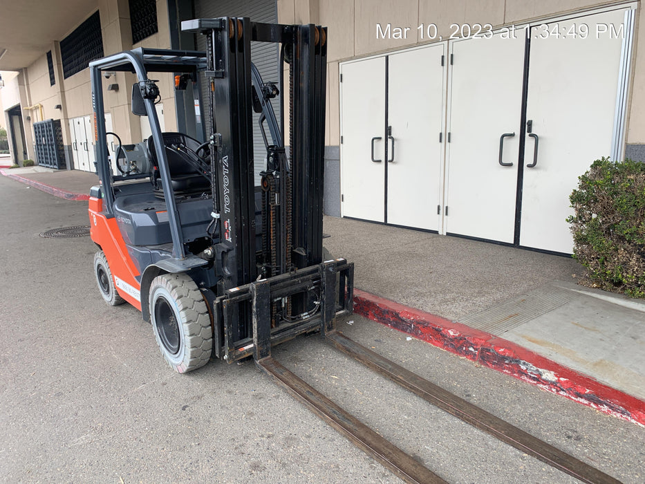 2022 TOYOTA 50-8FGU25