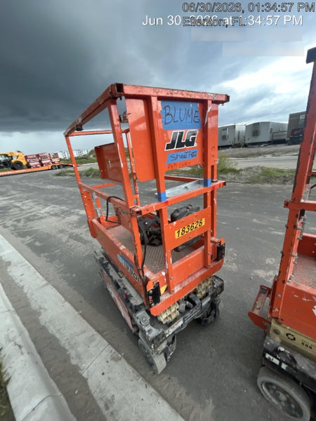 2022 JLG ES1330L