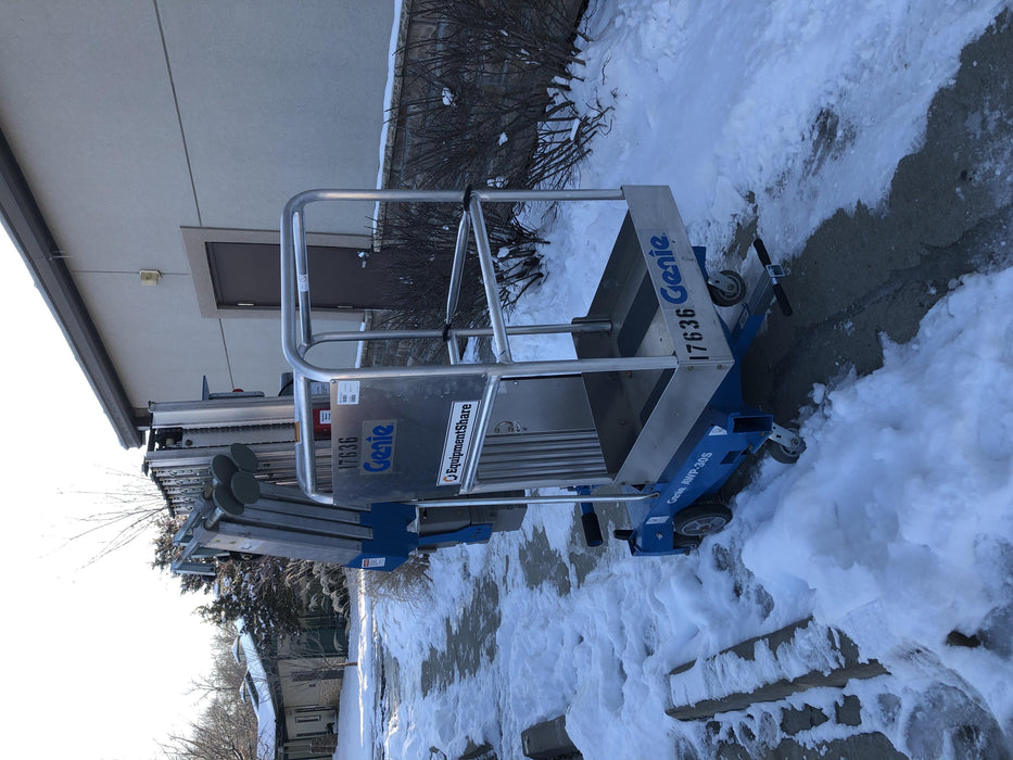 2018 GENIE AWP-30S