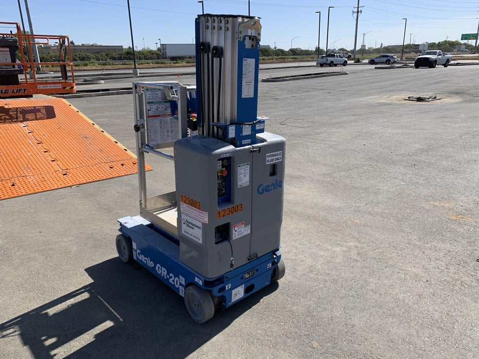2020 GENIE GR-20